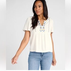 NWT Skies Are Blue Women’s SM Boho-chic Embroidered Peasant Geometric top